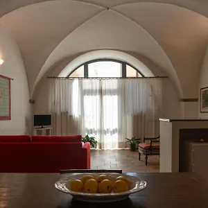 Apartment Characteristic In The Center Of Florence